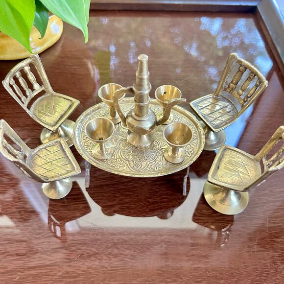 Vintage Brass Maharaja Dining Table Chair Set Showpiece – Intricate Miniatures - Picture 4 of 16